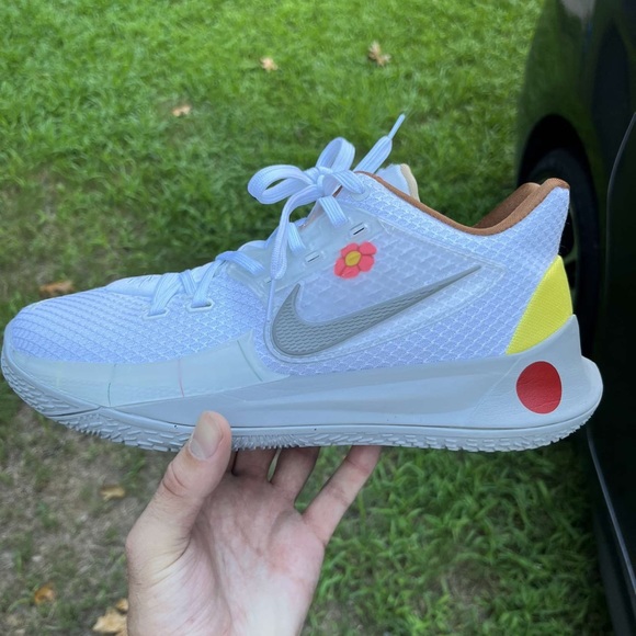 Kyrie II Sandy Cheeks never worn sz 10 - Picture 6 of 7